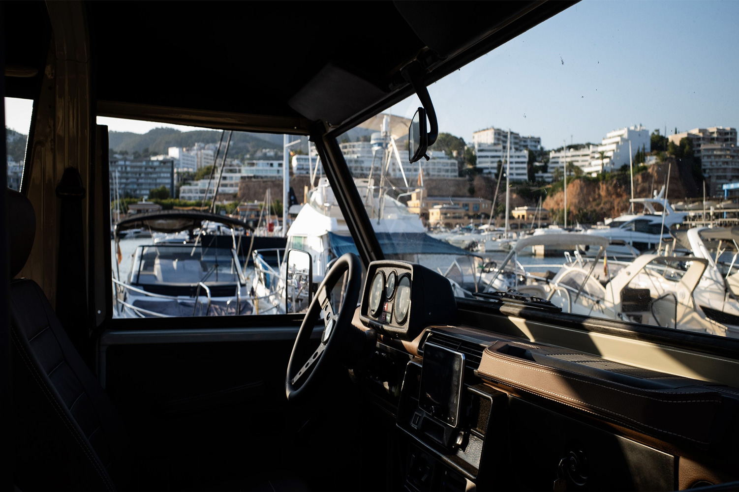 240GD — interior